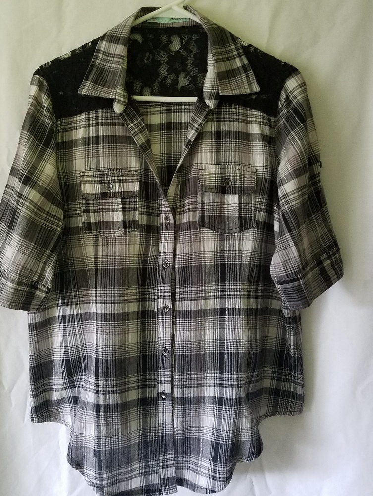 Maurices Button Up